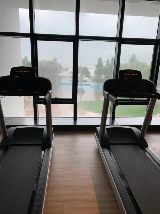 Timur Bay Groundfloor Pool & Seaview Kuantan Bagian luar foto