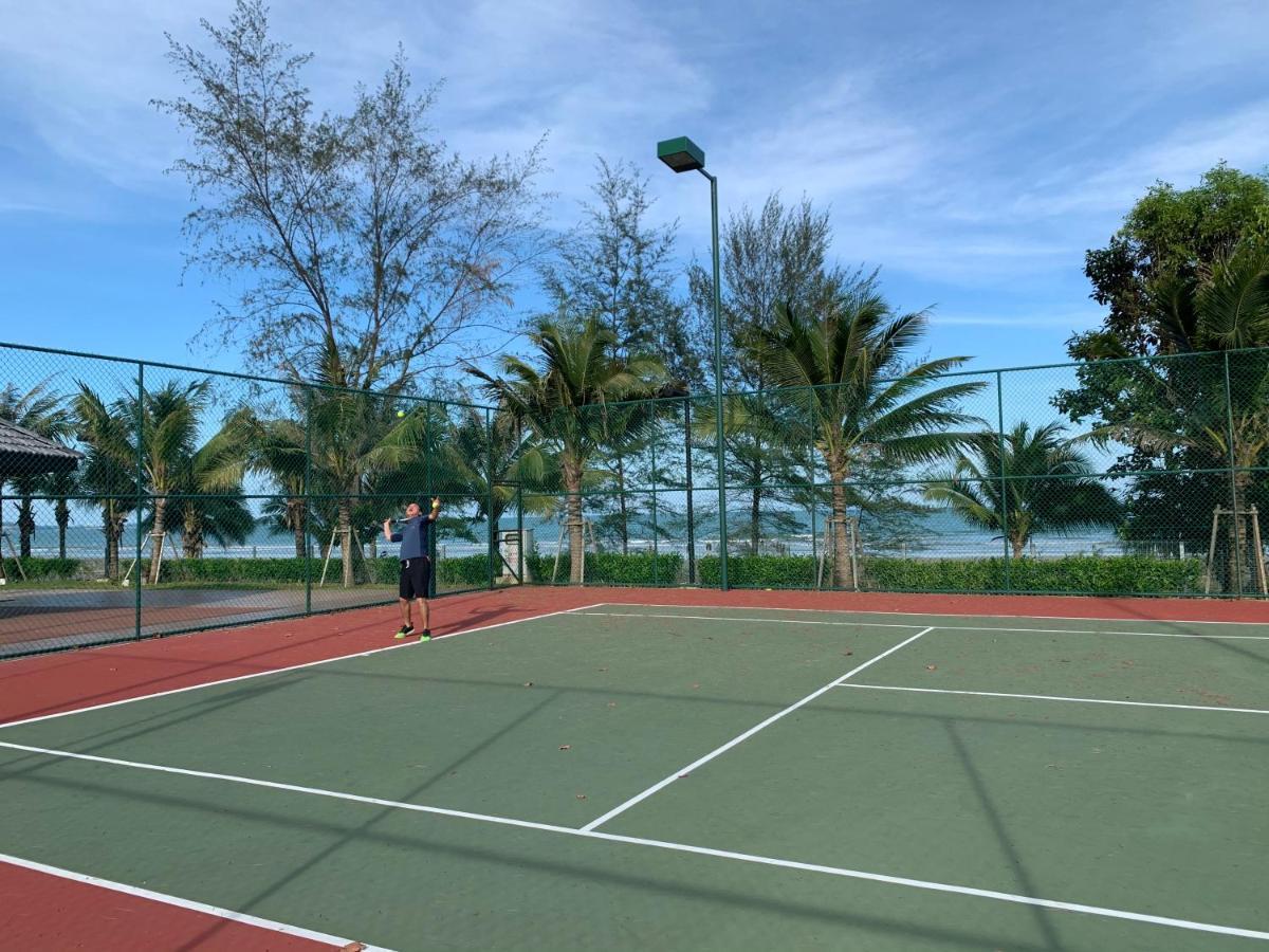 Timur Bay Groundfloor Pool & Seaview Kuantan Bagian luar foto