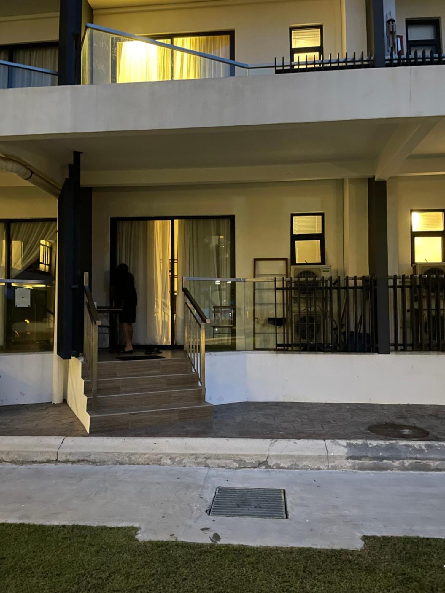 Timur Bay Groundfloor Pool & Seaview Kuantan Bagian luar foto